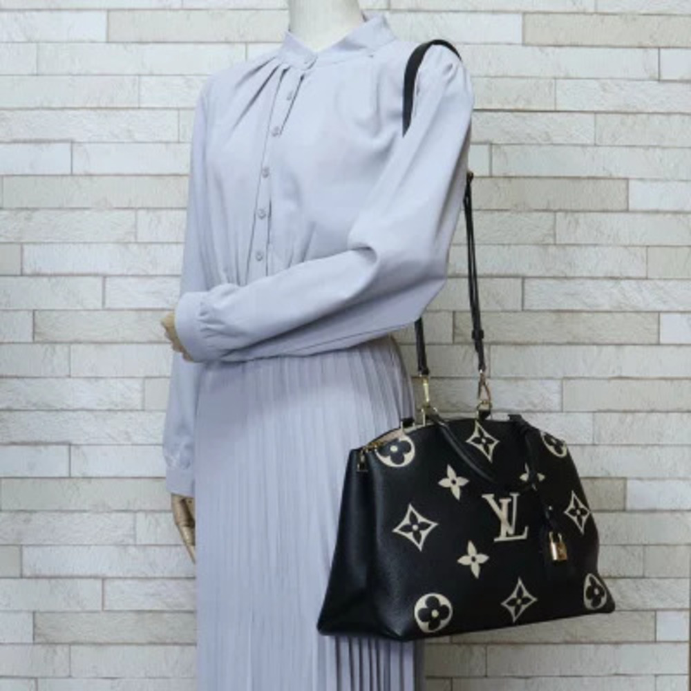 Louis Vuitton Palais Grand Monogram Bag Black Shoulder Empreinte